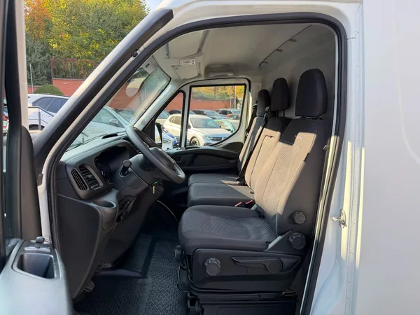 Iveco Daily 2.3 JTD L2H2, KLIMATIZACE, TEM - foto 9