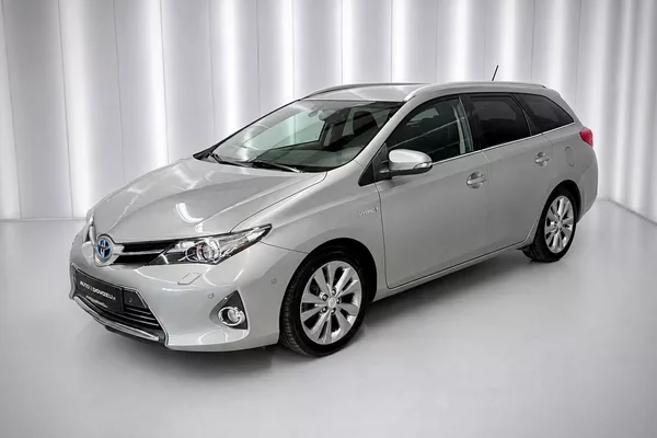 Toyota Auris 1.8 HYBRID e-CVT TS STYLE, KEY