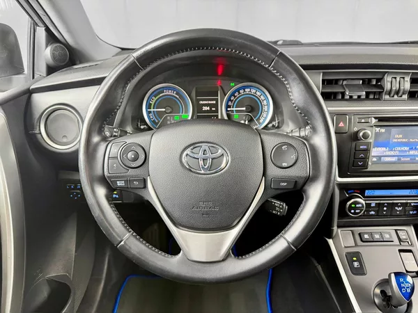 Toyota Auris 1.8 HYBRID e-CVT TS STYLE, KEY - foto 11