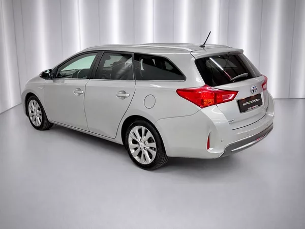 Toyota Auris 1.8 HYBRID e-CVT TS STYLE, KEY - foto 4