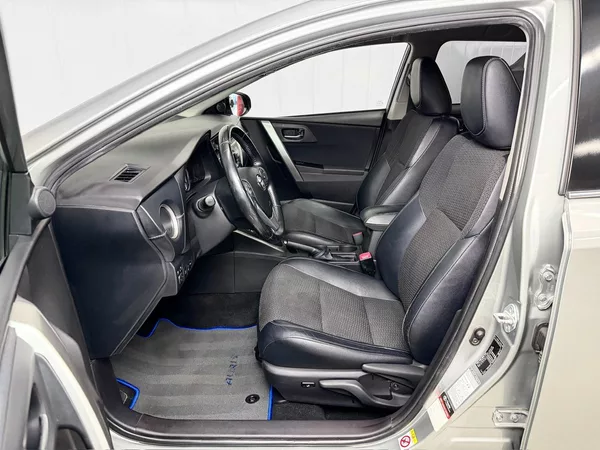 Toyota Auris 1.8 HYBRID e-CVT TS STYLE, KEY - foto 9