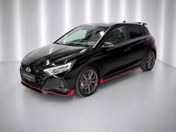 Hyundai i20 N 1.6 T-GDI PHANTOM BLACK, LED