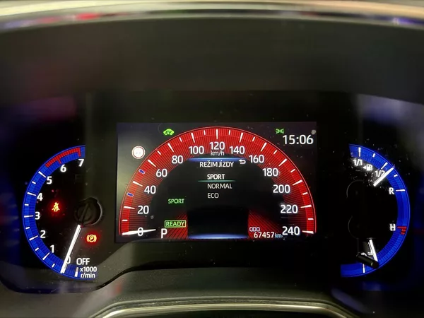 Toyota Corolla 1.8 Hybrid e-CVT COMFORT, ACC, - foto 16