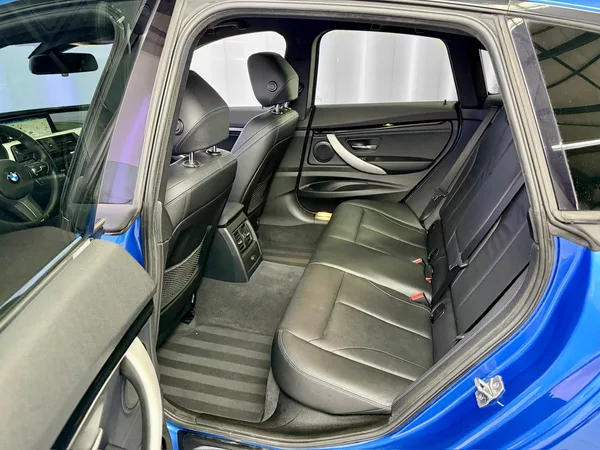 BMW Řada 3 320d GT xDrive M-PAKET, LED, P - foto 11