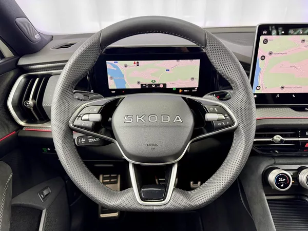 Škoda Kodiaq 2.0TDI DSG 4X4 SPORTLINE, WEBA - foto 12
