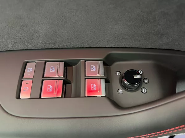 Audi RS 6 PERFORMANCE, VZDUCH, KERAMICKÉ - foto 33