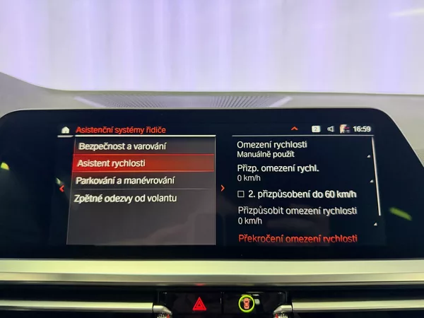 BMW Řada 3 340i xDrive, HUD, HARMAN/KARDO - foto 17