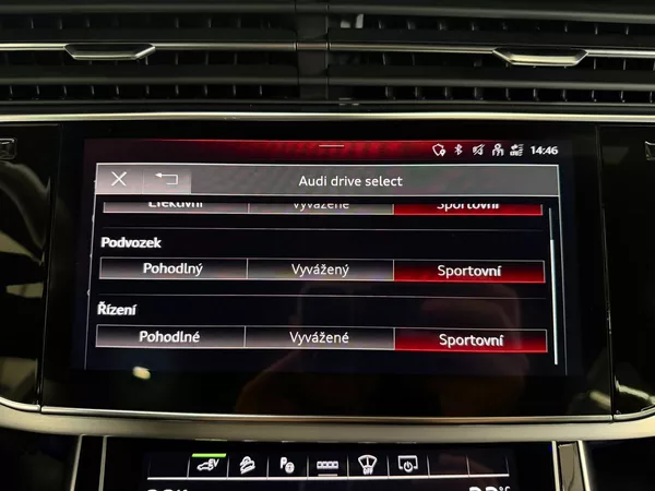 Audi Q7 60 TFSI e QUATTRO HYBRID S-LI - foto 24