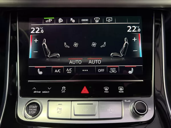Audi Q7 60 TFSI e QUATTRO HYBRID S-LI - foto 26