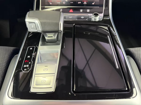 Audi Q7 60 TFSI e QUATTRO HYBRID S-LI - foto 27