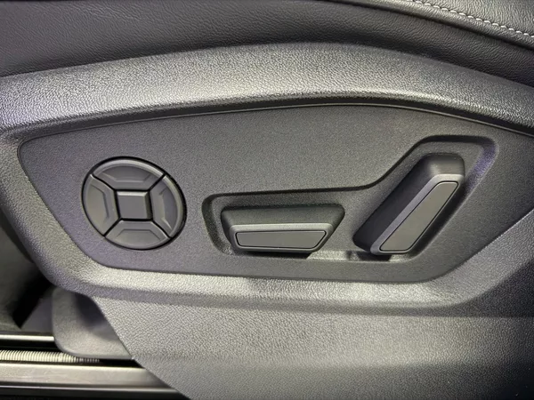 Audi Q7 60 TFSI e QUATTRO HYBRID S-LI - foto 28