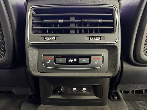 Audi Q7 60 TFSI e QUATTRO HYBRID S-LI - foto 32