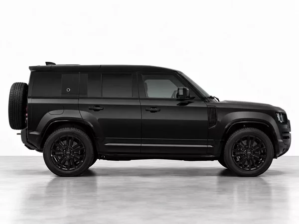 Land Rover Defender OCTA P635 V8 BLACK EDITION - foto 2
