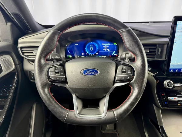 Ford Explorer 3.0L PHEV AWD ST-LINE, PANO, B - foto 12