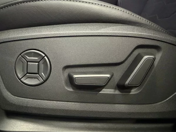 Audi A6 E-TRON S-LINE, VZDUCH, MATRIX, - foto 26