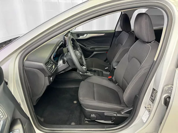 Ford Focus 1.5TDCi ECO BLUE A/T TITANIUM, - foto 10