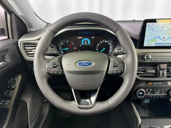 Ford Focus 1.5TDCi ECO BLUE A/T TITANIUM, - foto 12