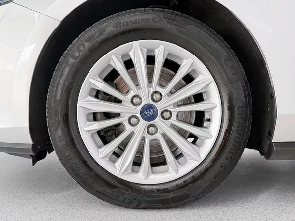Ford Focus 1.5TDCi ECO BLUE A/T TITANIUM, - foto 8