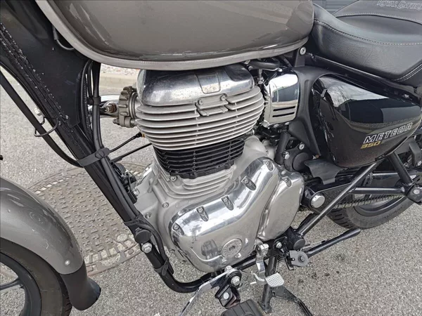 Royal Enfield Meteor 350 LED - foto 21