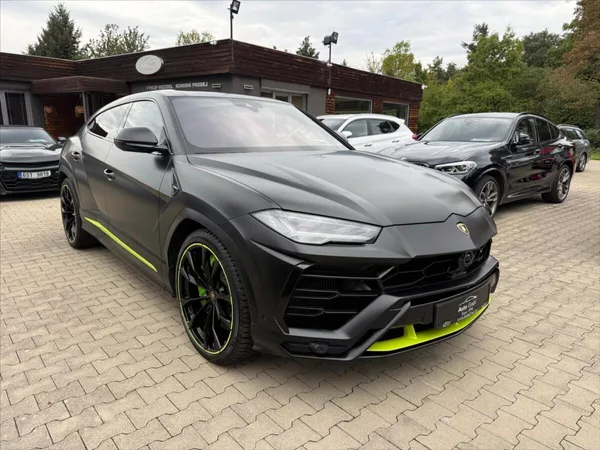 Lamborghini Urus 4.0 V8 Ceramic