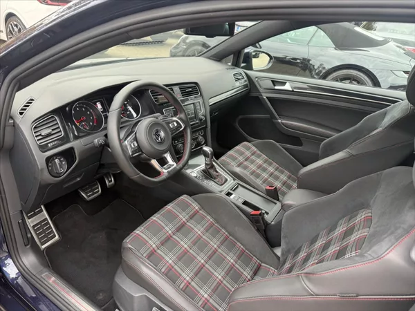 Volkswagen Golf 2.0 GTI DSG - foto 10