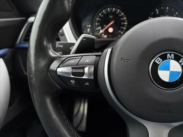 BMW Řada 3 330d GT M-Paket xDrive - foto 16