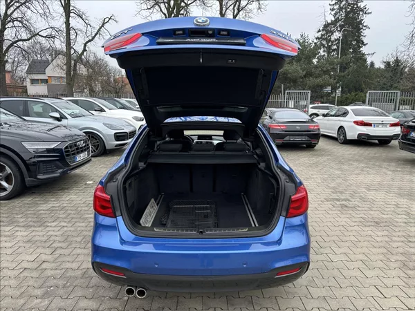 BMW Řada 3 330d GT M-Paket xDrive - foto 30