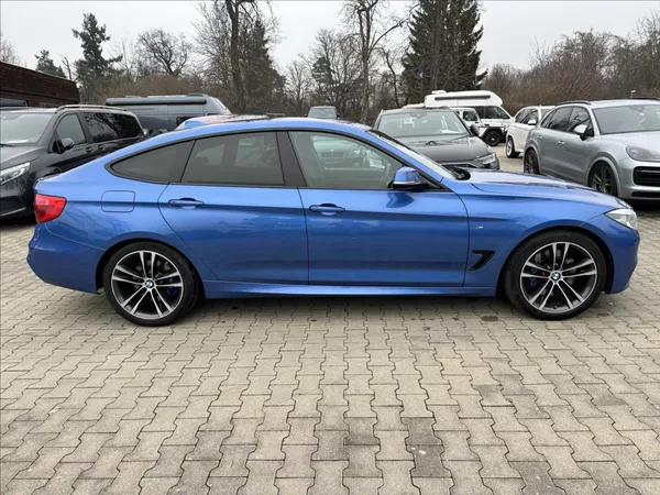 BMW Řada 3 330d GT M-Paket xDrive - foto 5