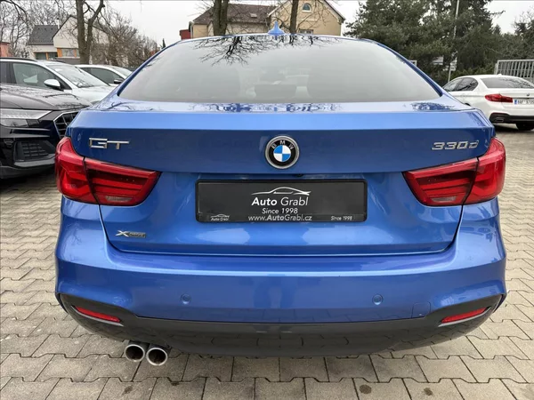BMW Řada 3 330d GT M-Paket xDrive - foto 7