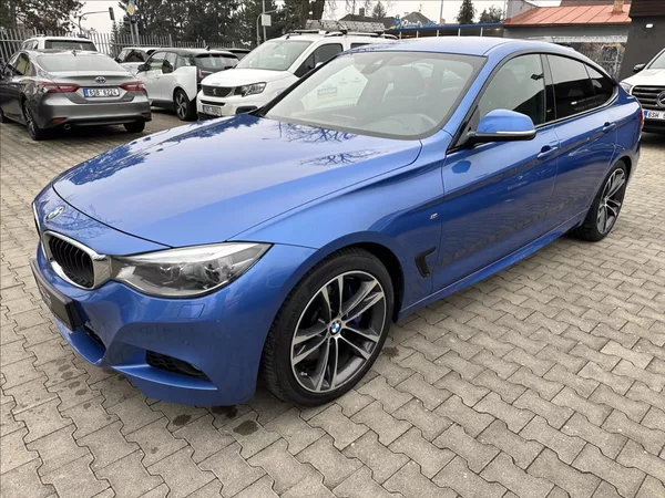 BMW Řada 3 330d GT M-Paket xDrive - foto 9