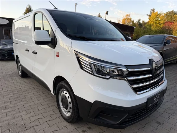 Renault Trafic L1H1 Red