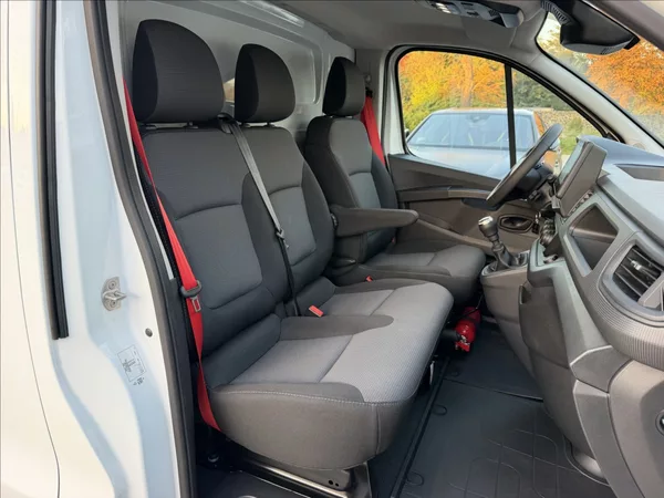 Renault Trafic L1H1 Red - foto 9