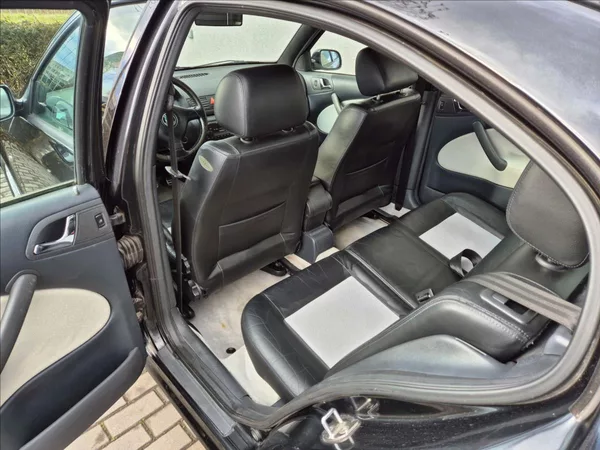 Škoda Octavia 1,8 Turbo RS 163T/Km !! - foto 13