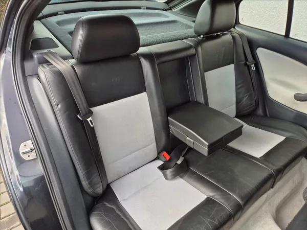 Škoda Octavia 1,8 Turbo RS 163T/Km !! - foto 17