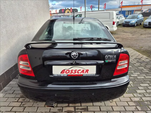 Škoda Octavia 1,8 Turbo RS 163T/Km !! - foto 5