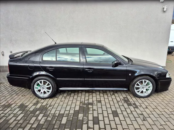 Škoda Octavia 1,8 Turbo RS 163T/Km !! - foto 8