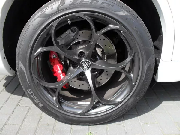 Alfa Romeo Stelvio 2,9 Bi-Turbo V6 Quadrifoglio - foto 30