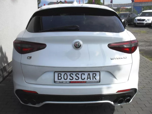 Alfa Romeo Stelvio 2,9 Bi-Turbo V6 Quadrifoglio - foto 4