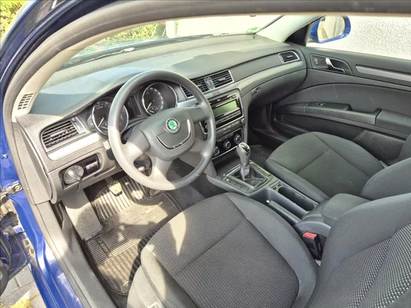 Škoda Superb 1,4 TSi 92Kw Klima ESP PDC - foto 13