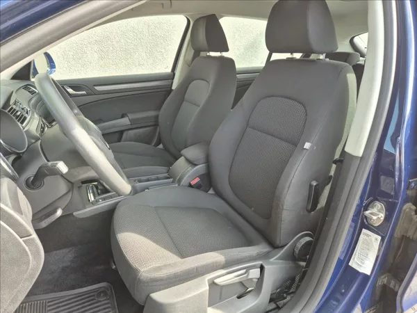Škoda Superb 1,4 TSi 92Kw Klima ESP PDC - foto 14