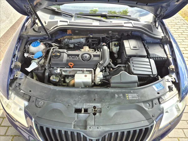 Škoda Superb 1,4 TSi 92Kw Klima ESP PDC - foto 26