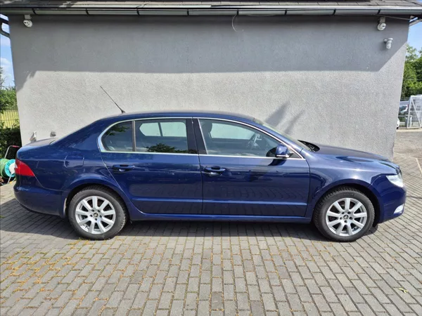 Škoda Superb 1,4 TSi 92Kw Klima ESP PDC - foto 8