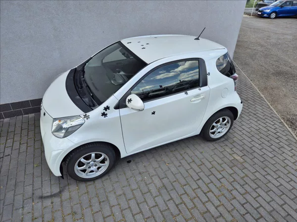 Toyota iQ 1,0 i 50Kw Klima Webasto ALU - foto 2