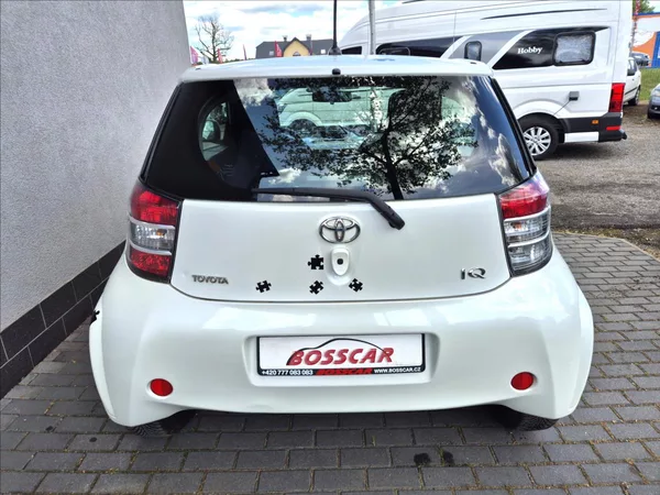 Toyota iQ 1,0 i 50Kw Klima Webasto ALU - foto 5