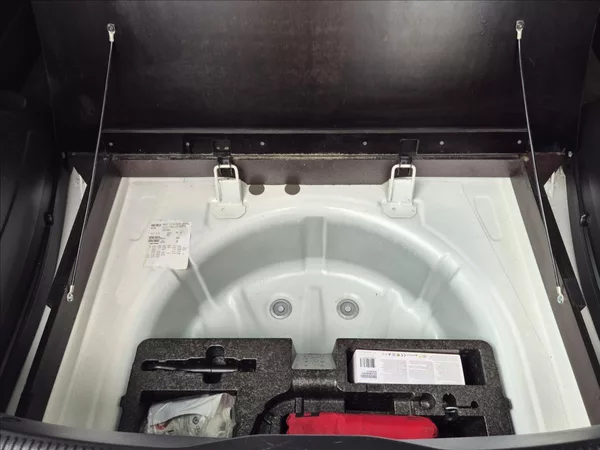 Volkswagen up! 1,0 i 5 Dv. Load Užitk. Klima - foto 16