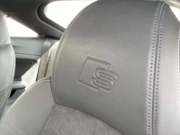 Audi TT 2,0 TDI Ultra 135Kw S-Line LED - foto 19