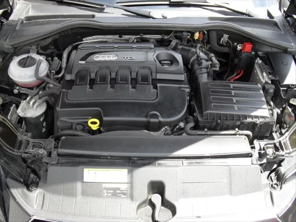 Audi TT 2,0 TDI Ultra 135Kw S-Line LED - foto 27