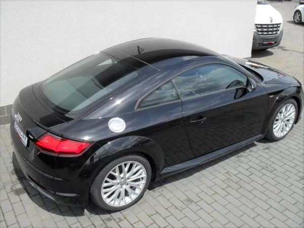 Audi TT 2,0 TDI Ultra 135Kw S-Line LED - foto 7