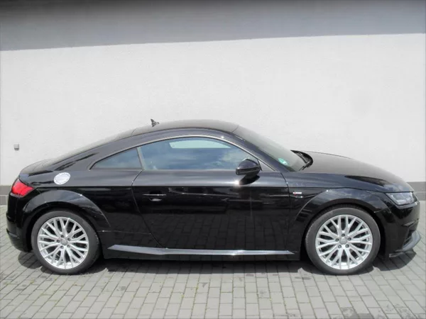 Audi TT 2,0 TDI Ultra 135Kw S-Line LED - foto 8
