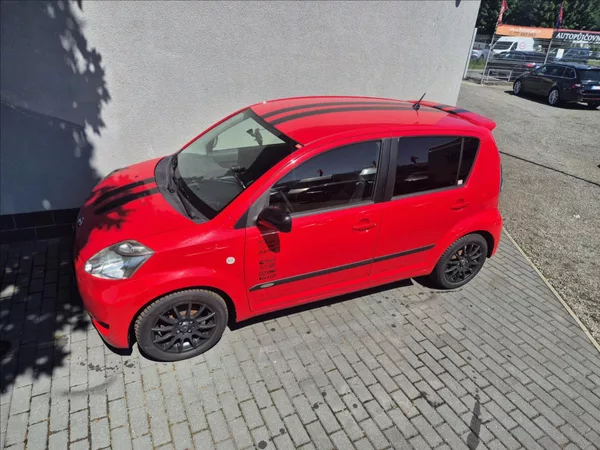 Daihatsu Sirion 1,0 i 51Kw Klima ALU - foto 2